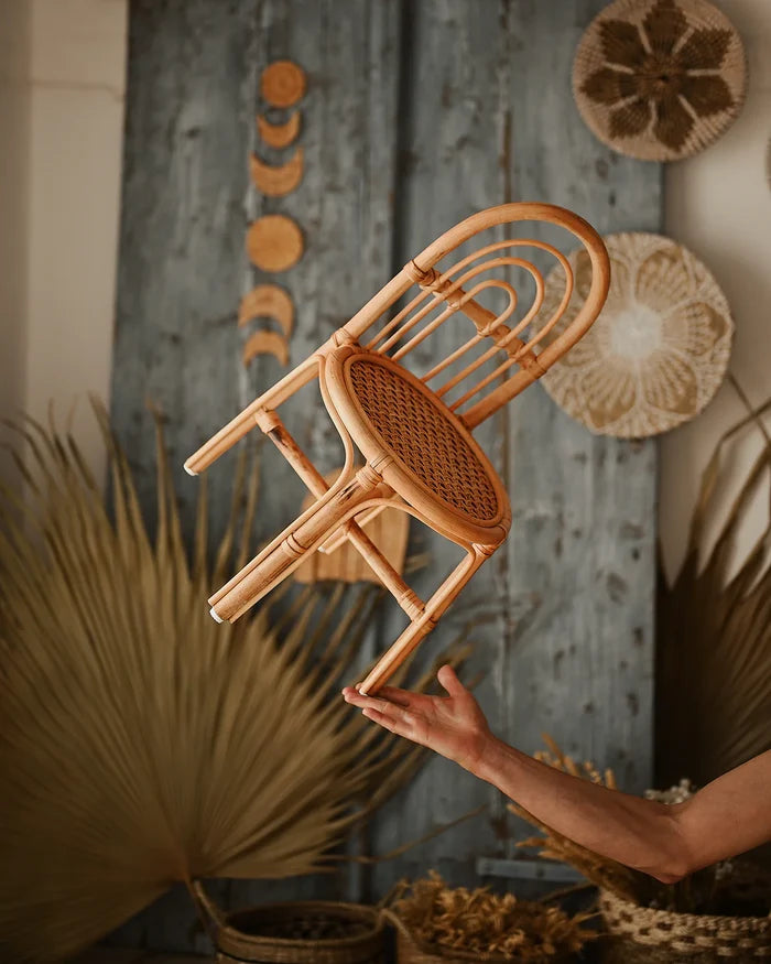 Babymoon Rustic Cane Chair | Wooden Properties | Baby Photography Props