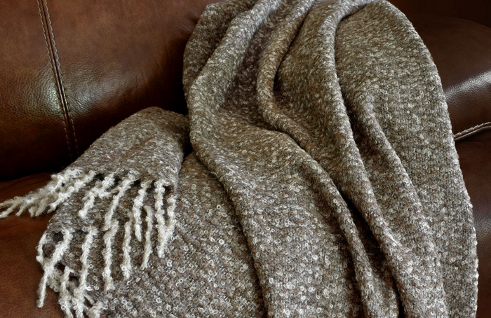 Criolla Boucle Alpaca Throw