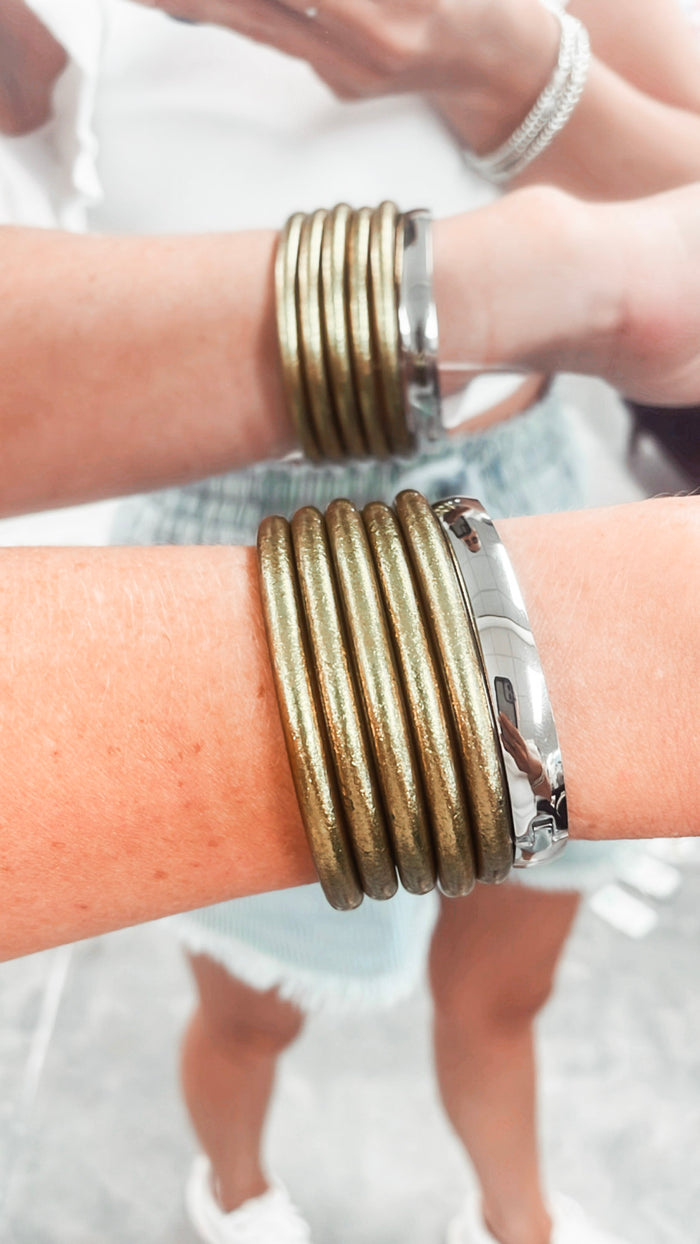 Gemma Bangle- Silver