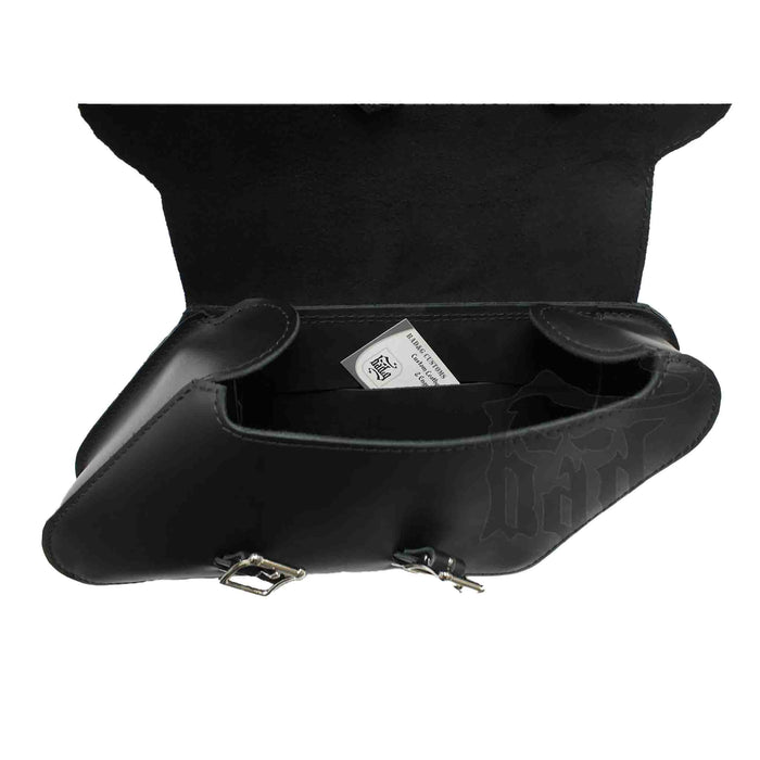 Upgrade your Harley-Davidson® Softail with the SHR05 Right Side Fender Strut Solo Bag. Hand crafted in USA with premium leather and top quality hardware. Designed to fit all Harley-Davidson® Softail models and years. Durable and stylish, it features easy installation and it's the perfect fit for your motorcycle.