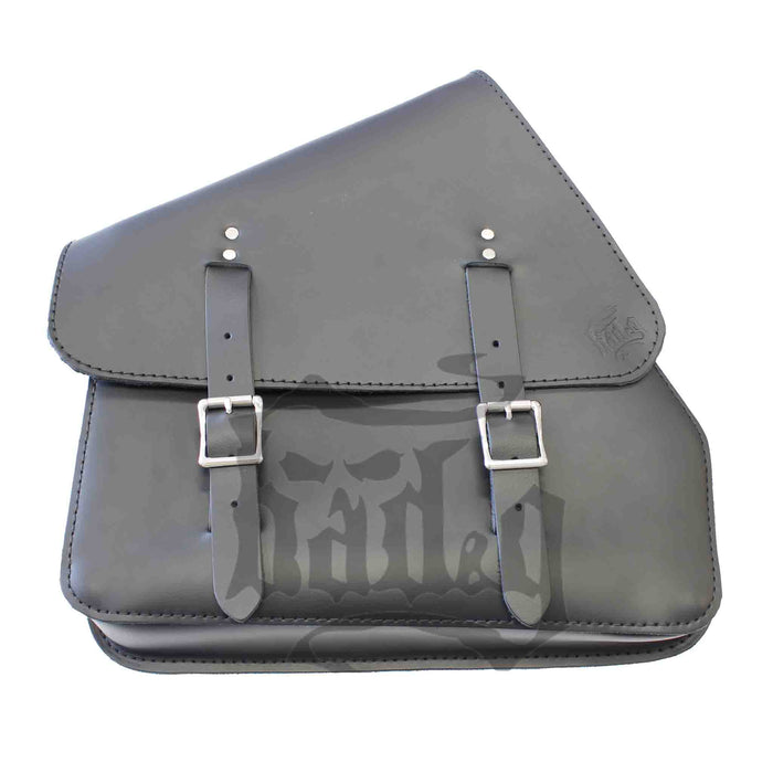 Upgrade your Harley-Davidson® Sportster with the SL013 Left Side Solo Bag. Hand crafted in USA with premium leather and top quality hardware. Durable and stylish, it's the perfect fit for your motorcycle.