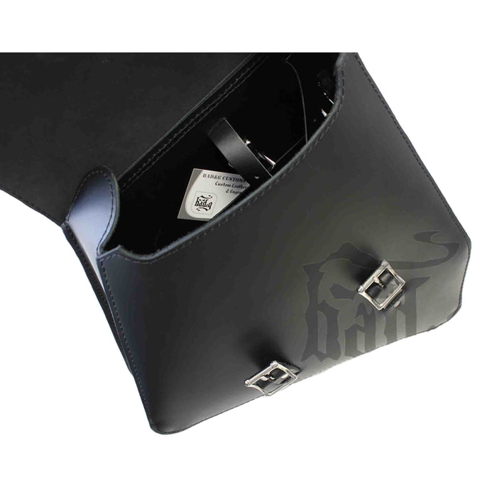 Upgrade your Harley-Davidson® Sportster with the SL012 Left Side Solo Bag. Hand crafted in USA with premium leather and top quality hardware. Durable and stylish, it's the perfect fit for your motorcycle.
