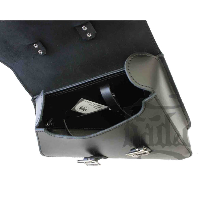 Upgrade your Harley-Davidson® Sportster with the SL01 Left Side Solo Bag. Hand crafted in USA with premium leather and top quality hardware. Durable and stylish, it's the perfect fit for your motorcycle.