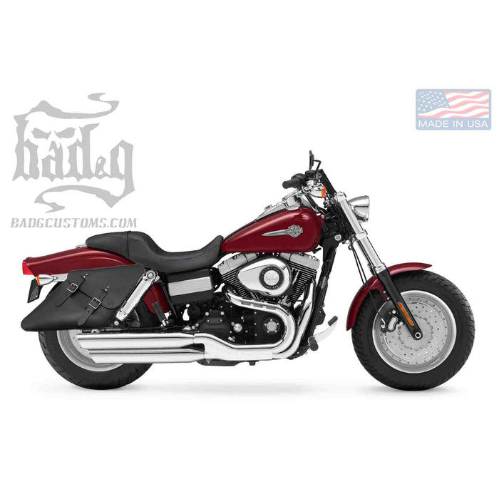 Upgrade your Harley-Davidson® Dyna with the DR05 Dyna Right Side Solo Bag. Hand crafted in USA with premium leather and top quality hardware. Durable and stylish, it's the perfect fit for your motorcycle.