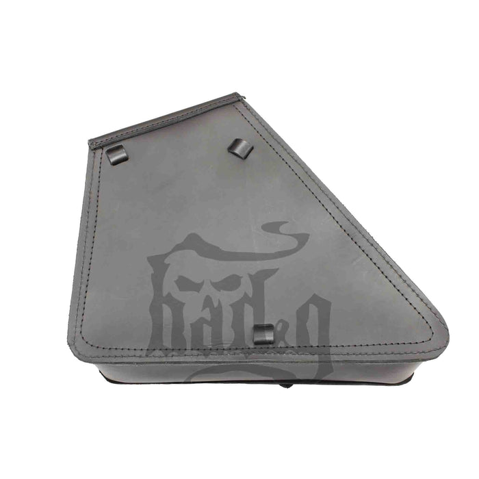 Upgrade your Harley-Davidson® FXR with the FXRR01 Right Side Solo Bag. Hand crafted in USA with premium leather and top quality hardware. Durable and stylish, it's the perfect fit for your motorcycle.