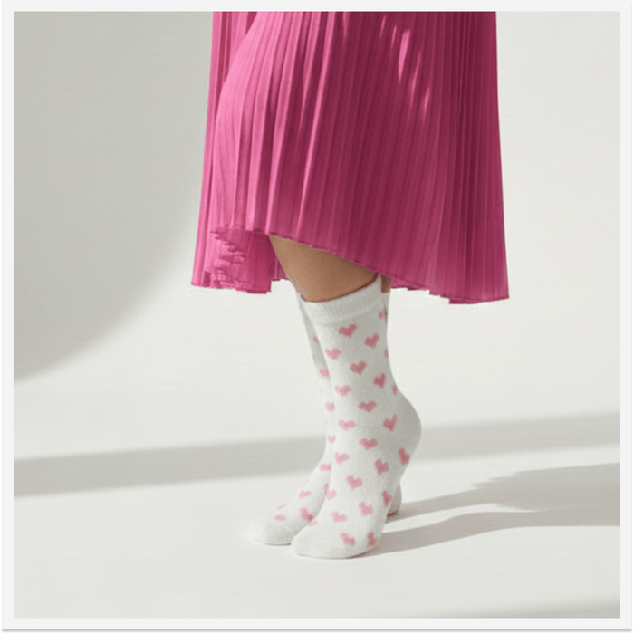 -Love Knotes Pink Furry Socks-