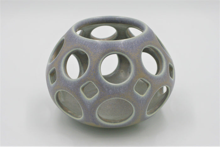 Lynne Meade: Candle Holder