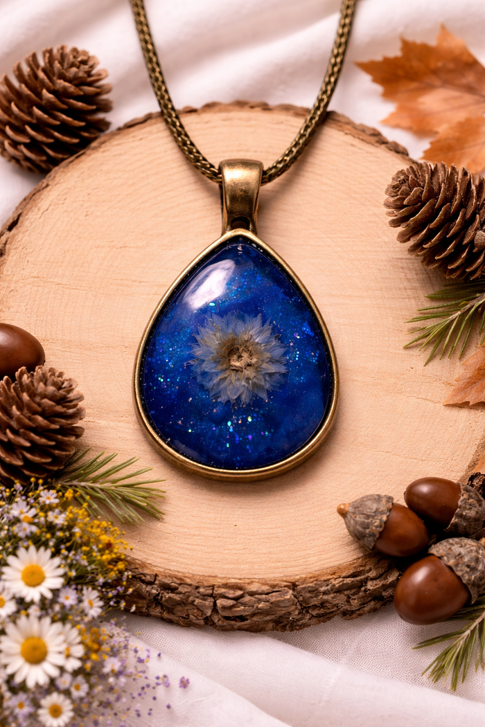 Necklace Blue with Flower