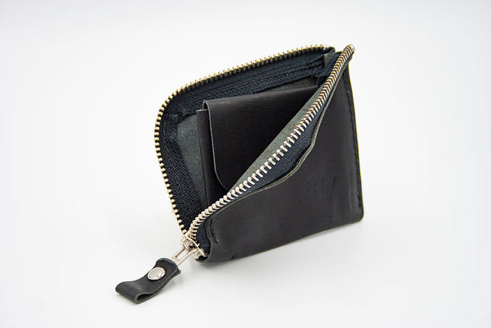North & East Leather: L-zip Wallet