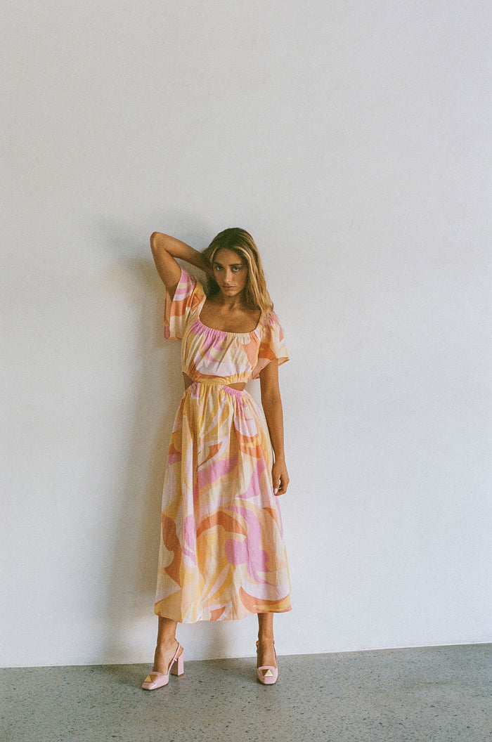 SAMPLE-Ezzy Midi Dress