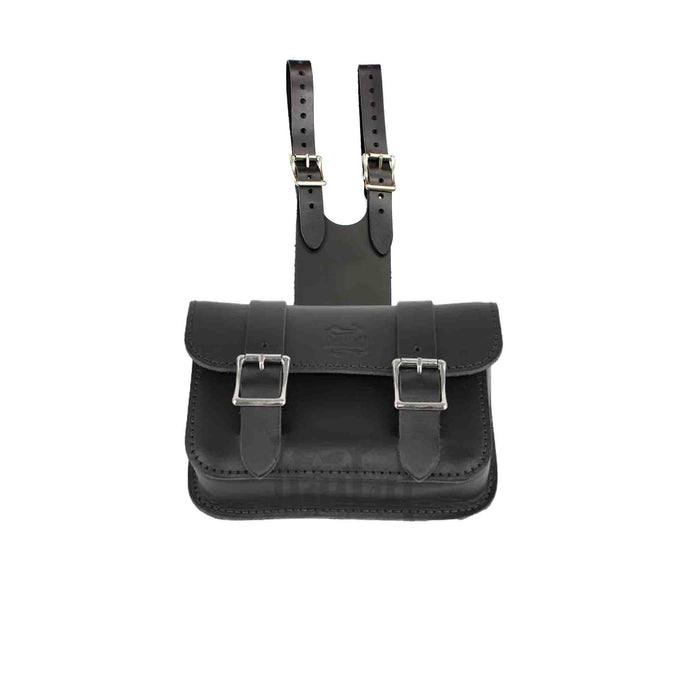 Upgrade your Harley-Davidson® Dyna with the DBB061 Dyna Strap On Battery Bag. Hand crafted in USA with premium leather and top quality hardware. Durable and stylish, it's the perfect fit for your motorcycle.